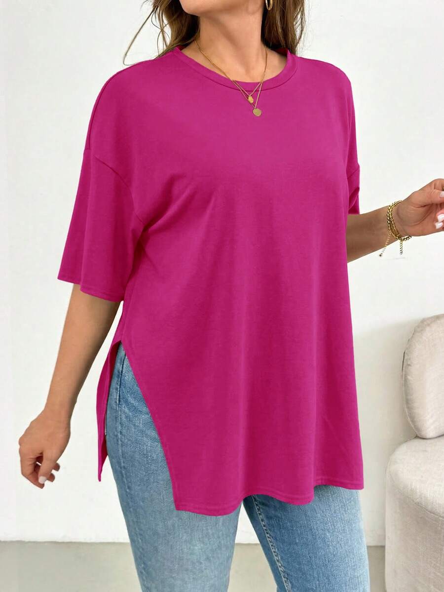 SHEIN Essnce Áo thun ngắn tay màu đen xẻ tà, kiểu dáng đơn giản, thoải mái, rộng rãi, cơ bản dành cho nữ, thích hợp mặc đi chơi, đi sân bay, phong cách mùa hè châu Âu. - Màu Đỏ Sâu - Xem 1