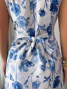 SHEIN Elenzya Đầm dài nữ kiểu retro màu xanh trắng họa tiết sứ, cổ chữ V, không tay, cài cúc đơn, thắt nơ eo, thanh lịch, thích hợp cho kỳ nghỉ, dạo phố, đi biển, đi làm, hẹn hò công sở, mùa xuân hè. - Nhiều màu - Xem 2