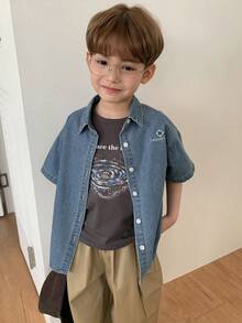 DAZY 男童落肩短袖前开襟休闲牛仔衬衫，百搭夏季款 - 淺色水洗藍 - 查看 1