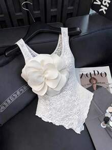 Elenzga 女士3D立体花卉蕾丝边饰不对称下摆修身吊带背心，优雅性感派对装扮 - 白色 - 查看 3