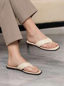 Sleekvia Ladies Comfortable Flat Wear-Resistant Versatile Metal Outdoor Flip-Flops Slippers Summer Shoes - Apricot - View 1