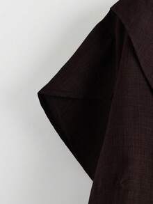 EMERY ROSE Bộ đồ nữ cỡ lớn mùa xuân/hè: Áo sơ mi cổ lệch, tay phồng, họa tiết hoa, dáng suông và quần ống rộng cạp chun, kiểu dáng thường ngày. - Màu Đỏ Sâu - Xem 3