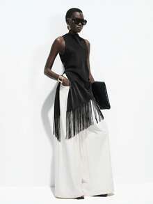 Lumivelle 女士黑色缎面衬衫，垂褶领口，高开衩设计，流苏拼接，优雅浪漫复古风，适合春夏各种场合，如休闲、机场、约会、时装秀、派对、婚礼等。 - 黑色 - 查看 2