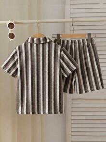 SHEIN Genkimix Kids 男童条纹针织衫短裤两件套 - 咖啡棕 - 查看 2