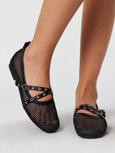 ROMWE Grunge Punk Giày nữ thời trang có khóa cài, lưới thoáng khí, mũi tròn, đế bằng.