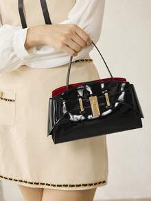 MOTF PREMIUM 时尚锁扣细节顶部手提包 - 鏡面黑色 - 查看 7