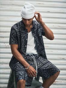 Modcrash Men's Paisley Print Short Sleeve Shirt And Shorts 2 Pieces Set With Single-Breasted Button, Elastic Waist Drawstring And Pockets , Retro American, Unisex, Relaxed Fit Summer Outfits – Suitable For Everyday Wear And Summer Holiday Outfits. - Black - View 6