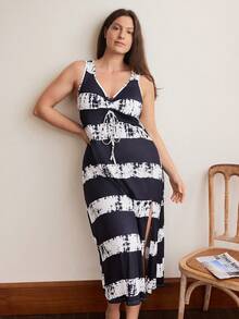 Doze Lane Striped Drawstring Ruched Slit Plus Size Nightgown - Black and White - View 1