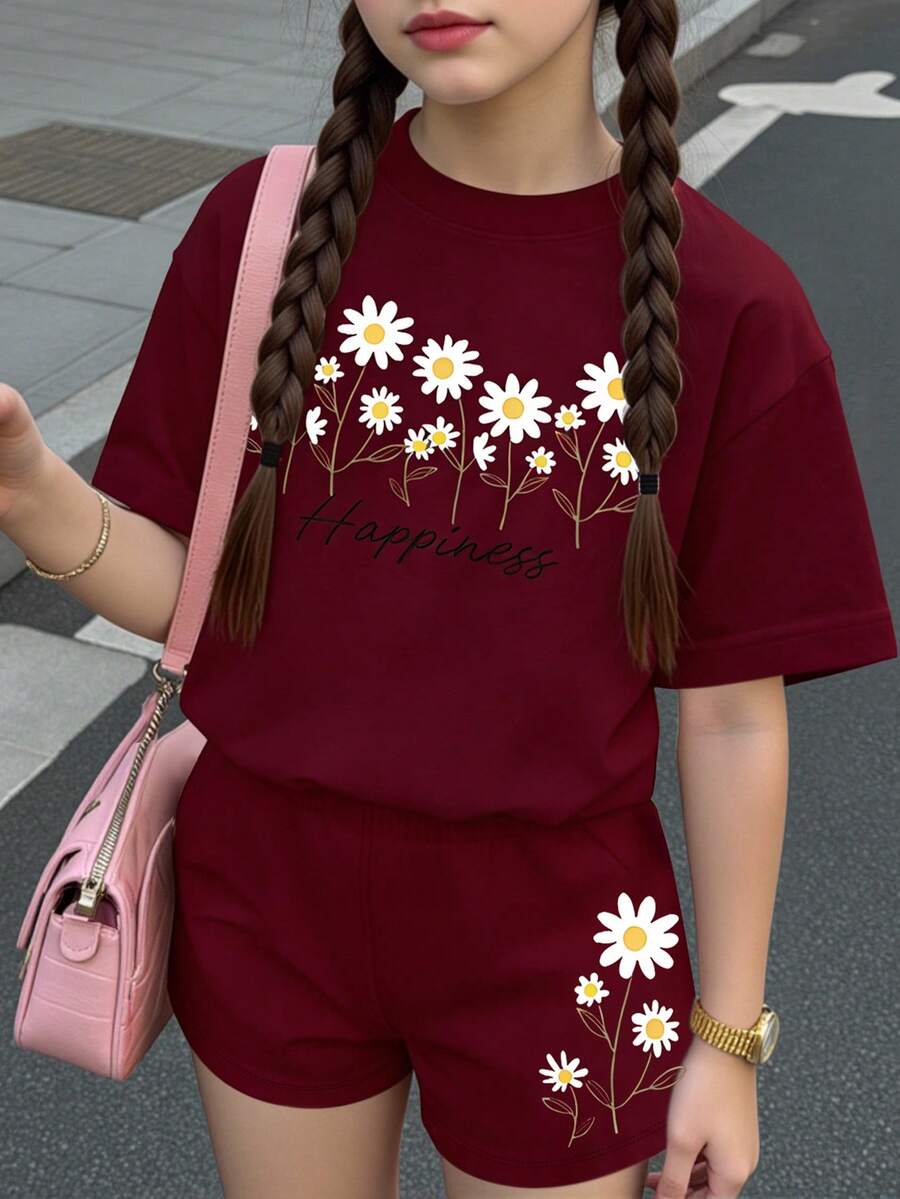 一套少女酒红色碎花印花休闲舒适宽松圆领短袖T恤和宽松短裤套装,适合日常穿着、街头风、外出、居家、度假、野餐、农场活动、返校季以及春夏季节。 - 彩色 - 查看 1