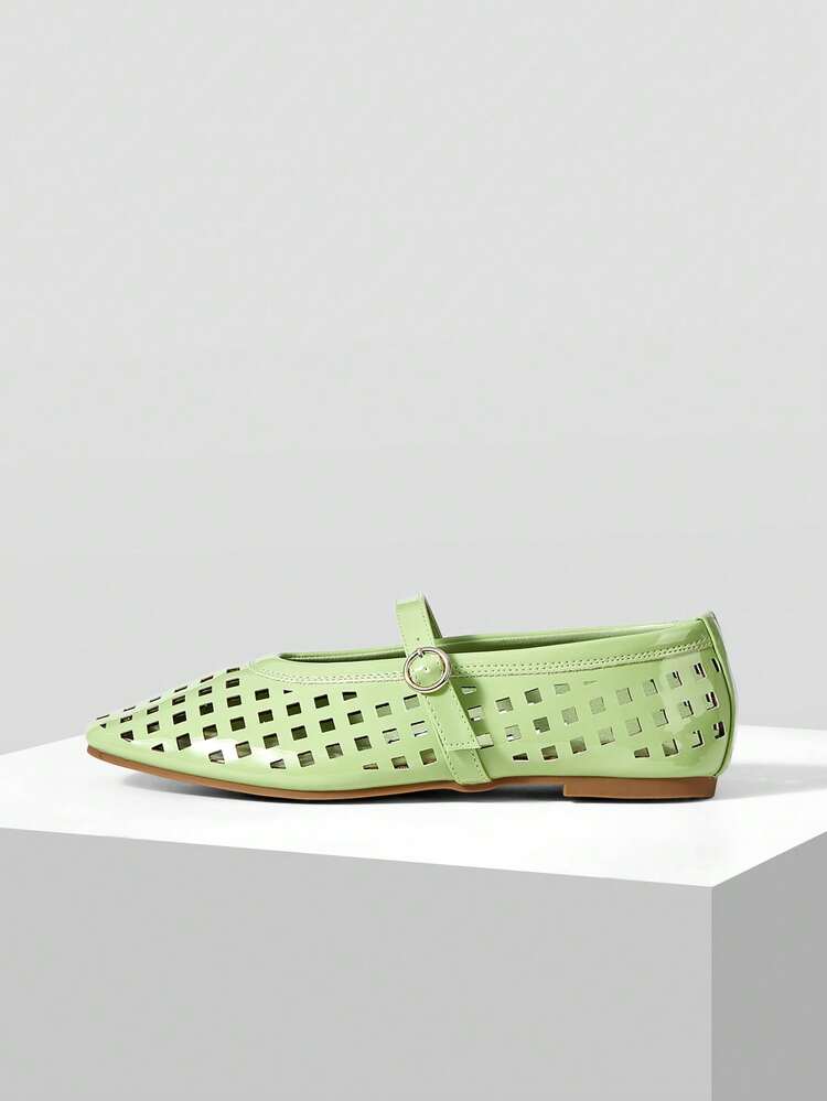 WOMEN SHOES POPULAR FRENCH NEW FASHION GREEN PU LEATHER HOLLOW GRID TEMPERAMENT SQUARE TOE FLAT SOLE SHOES, COMFORTABLE AND VERSATILE WITH SIMPLE ELEGANCE NOT TIRED FEET BREATHABLE HOLE SANDALS