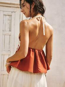 SoleilVie Áo croptop nữ tối giản đan móc họa tiết cỏ ba lá khoét rỗng cổ yếm - Cà phê nâu - Xem 2