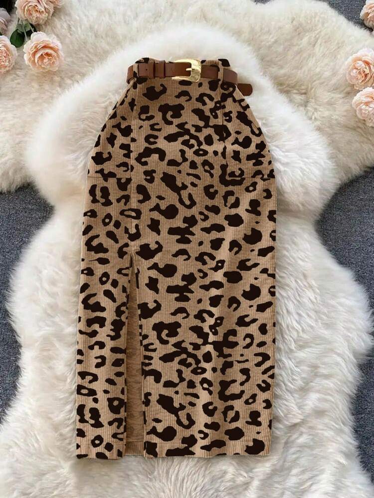 Franclia Chân váy nữ màu kaki họa tiết da báo, chất liệu nhung kẻ, có túi và xẻ tà, kèm thắt lưng. - Màu be - Xem 3