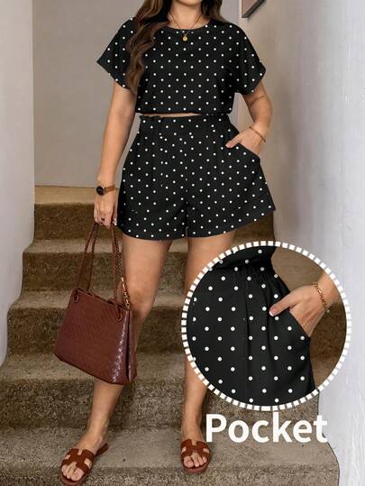 SHEIN LUNE Conjunto informal minimalista de retro estampado de lunares de talla grande para mujer con blusa de manga corta y shorts, adecuado para el verano y las vacaciones