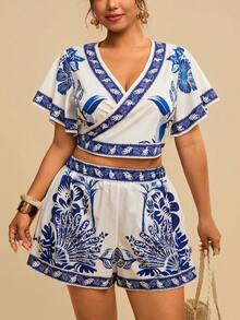 Travachic Plus Size Summer Vacation Plant Print Surplice Neck Top And Shorts 2 Pieces Set Two Piece Casual Sets - Blue and White - View 1