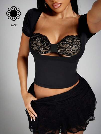 Radiana 女士性感独特黑色蕾丝拼接修身短袖上衣，百搭百搭，适合休闲外出、购物、聚会、度假、海滩、约会、音乐节、派对等场合。