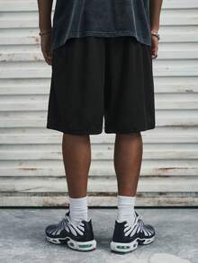 Modcrash 男士网眼透气字母印花沙滩短裤，Emo风格，2000年代风格，复古美式，男女皆宜，宽松版型夏季服装——适合日常穿着和夏季度假穿着。 - 黑色 - 查看 2