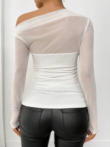 SHEIN T-shirt décontracté à épaules dégagées, polyvalent et à la mode pour la rentrée scolaire. Hauts d'été blancs, chemises habillées décontractées, blouses décontractées pour femmes, tenues de travail pour femmes, blouses près du corps pour femmes, hauts élégants pour femmes, hauts à épaules dégagées pour femmes, hauts près du corps pour femmes, hauts transparents à manches longues pour femmes, hauts transparents pour femmes, hauts à épaules dégagées, hauts près du corps - Blanc - Voir 3