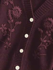 GlowEve CURVE Áo khoác cardigan cổ chữ V dáng rộng thêu họa tiết Pháp thanh lịch dành cho phụ nữ ngoại cỡ, tay dài, phù hợp cho mùa thu/đông - Màu Đỏ Sâu - Xem 3