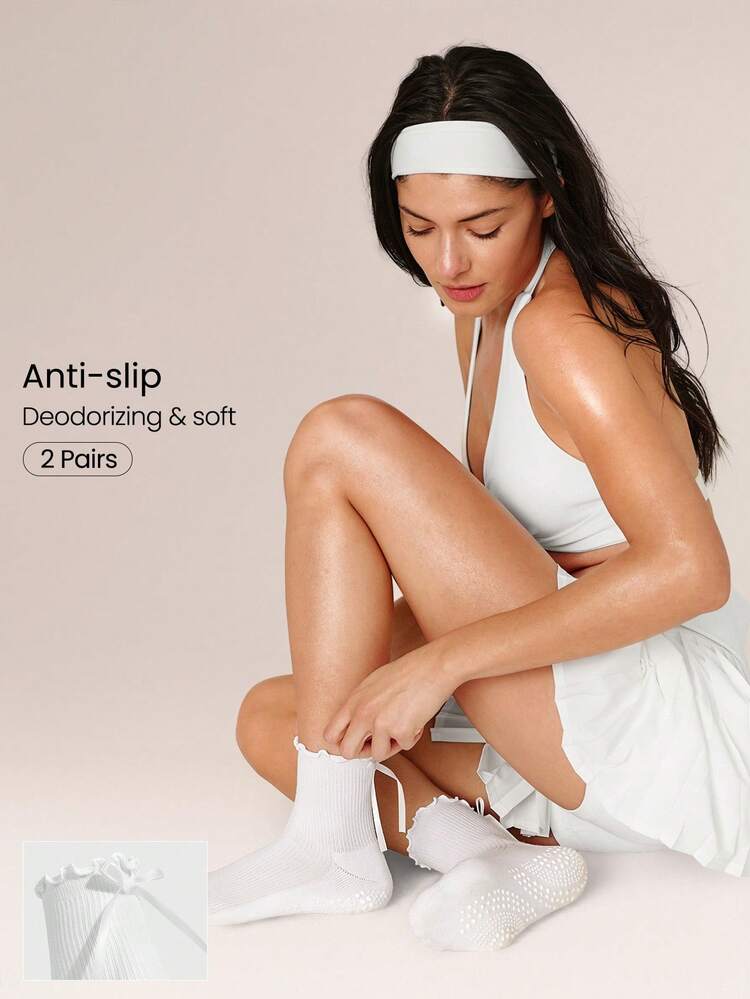 2-Pair Bow & Go Cotton-Blend Anti-Odor Ankle Length Anti-Slip Silicone Sole Cushioning Seamless Toe Construction Back Bow Detail Socks Daily Casual Wear