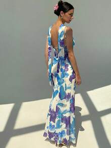 Aloruh 新款浪漫花卉网纱印花性感露背吊带连衣裙，配长款飘逸丝巾领 - 藍色 - 查看 2