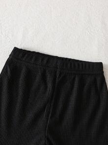 SHEIN Playful Pals 2件套幼儿男童时尚黑白条纹华夫格针织面料口袋圆领短袖T恤和黑色弹力腰短裤套装，夏季 - 彩色 - 查看 6