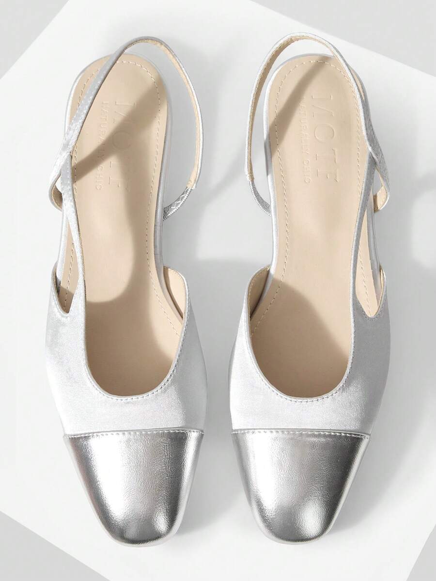 MOTF PREMIUM 女士舒适平底露跟鞋，适合圣诞节穿着 - 銀灰 - 查看 1