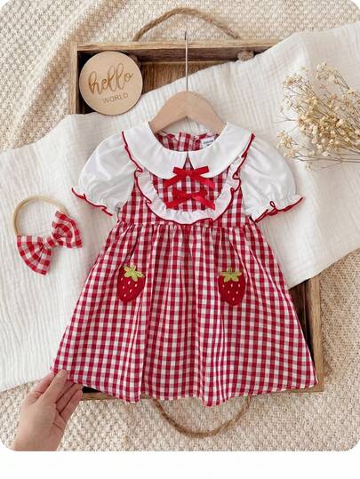 SHEIN LMoss Kids Compra uno y llévate otro gratis con el set de 2 diademas para niña. Diadema con vestido de muñeca de cuello de volantes con estampado de fresas a cuadros rojos y blancos de verano, cómoda y casual, versátil para uso diario, adecuada para fiestas de cumpleaños, fiestas de noche, actuaciones, bodas, bautizos, ceremonias de apertura, interior y exterior, uso diario, deportes, juegos, fiestas, sesiones de fotos, vacaciones, festivales, adecuada para primavera, verano y otoño
