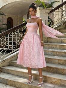 Lucivie 女士优雅性感粉色碎花吊带连衣裙，修身剪裁，凸显身材曲线，适合海滩度假、婚礼、派对、音乐节/演唱会等场合。 - 粉色 - 查看 3