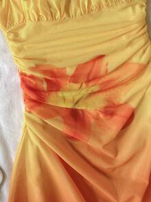 SHEIN 休闲度假西部海滩婚礼宾客着装、毕业早午餐、圣帕特里克节春假、复活节音乐节、优雅波西米亚热带不对称下摆蕾丝针织抹胸迷你连衣裙，春夏 - 彩色 - 查看 3