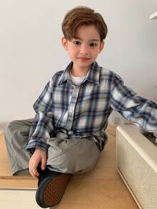 DAZY Áo khoác sơ mi cổ bẻ kẻ caro dáng rộng thoải mái cho bé trai (size nhỏ) - Màu xanh lam - Xem 6