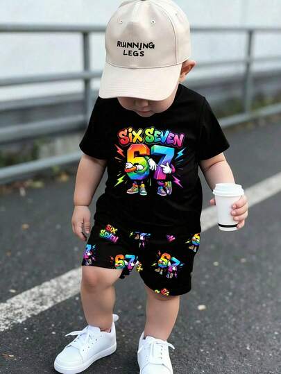 Set de 2 piezas: Camiseta de manga corta con cuello redondo y estampado de patrones coloridos de dibujos animados 67 + Pantalones cortos con estampado 67 todo sobre, estilo casual y de moda, patrón divertido, adecuado para deportes al aire libre en verano, camiseta de cuello redondo + conjunto de pantalones cortos suaves y cómodos, muy adecuado para que los niños usen en actividades al aire libre
