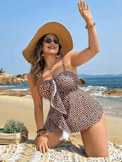 Swim Lushoire Bộ đồ bơi liền thân cỡ lớn mới năm 2026, họa tiết hình học retro, xếp nếp | Cổ yếm nâng đỡ | Điểm nhấn nơ/dây ruy băng phía trước | Chân váy chữ A che khuyết điểm vòng bụng và hông | Bikini hở lưng dành cho bãi biển và khu nghỉ dưỡng