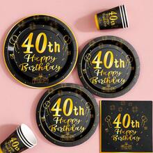 Platos, servilletas y vasos desechables conmemorativos del 40 cumpleaños en negro y dorado, sirve para 20 invitados. Este conjunto de fiesta desechable (que incluye platos, servilletas y vasos) es perfecto para fiestas de cumpleaños, bodas y picnics familiares. - Ver 4