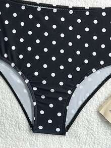 SHEIN Bộ bikini chấm bi cho bé gái tuổi teen, kiểu dáng retro dễ thương, ôm sát, đồ bơi mùa hè cần thiết cho việc đi bơi và nghỉ mát, đồ bơi trẻ em chấm bi đen trắng cổ điển, thiết kế dây mảnh + eo nhún, ngọt ngào và nữ tính, hoàn hảo cho ảnh chụp ở hồ bơi, phù hợp cho kỳ nghỉ, tiệc bể bơi, bơi biển. Đồ bơi chấm bi, đồ bơi chấm bi cho thiếu nữ, đồ bơi chấm bi cho thanh thiếu niên, đồ bơi chấm bi che phủ toàn thân. - Đen và trắng - Xem 7