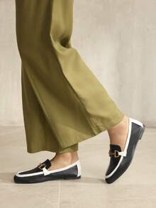 MOTF PREMIUM Giày bệt mũi vuông thoải mái dành cho nữ, thích hợp cho kỳ nghỉ Tết Dương lịch, mùa xuân, lễ Phục sinh và Giáng sinh. - Đen và trắng - Xem 2