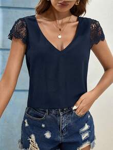 SHEIN Frenchy Áo kiểu nữ cổ chữ V phối ren màu trơn, áo mùa hè, áo ren màu trơn, lưng phối ren, áo hở lưng, áo mùa hè cho nữ, áo dự tiệc cưới, chất liệu thoải mái. - Màu xanh hải quân - Xem 3