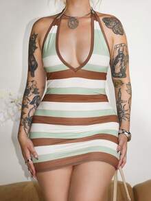 Arliah Váy ngắn hở lưng cổ chữ V sọc sâu - màu xanh lá - Xem 4