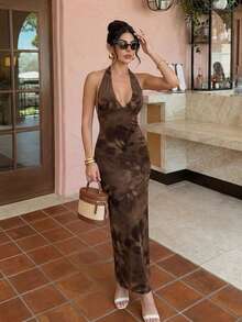 Firerie 新款优雅浪漫棕色V领扎染印花修身连衣裙，棕色连衣裙，夏季连衣裙，沙滩度假装 - 棕色 - 查看 3