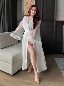 Dazy Plus Bata larga con abertura y manga larga transparente de unicolor y sexy en talla grande - Blanco - Ver 4