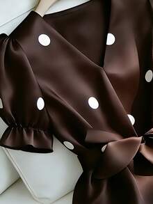 Franclia 夏季新款时尚百搭短袖宽松系带装饰V领波点女式衬衫 - 巧克力棕 - 查看 2