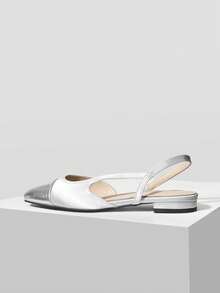 MOTF PREMIUM 女士舒适平底露跟鞋，适合圣诞节穿着 - 銀灰 - 查看 3