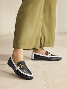 MOTF PREMIUM Giày bệt mũi vuông thoải mái dành cho nữ, thích hợp cho kỳ nghỉ Tết Dương lịch, mùa xuân, lễ Phục sinh và Giáng sinh. - Đen và trắng - Xem 8