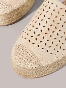 Styleloop Giày lười nữ đế bằng, chất liệu rỗng, chống trượt, kiểu dáng ngư dân, gót dây, phong cách nghỉ dưỡng, đồ cần thiết cho du lịch, phong cách Bohemian, lễ hội âm nhạc, trang phục dự tiệc, phong cách retro Mỹ, trang phục đi nghỉ mát, đồ không thể thiếu khi đi du lịch. - Màu be - Xem 4