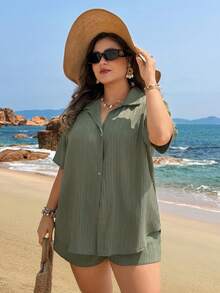 Swim Lushoire Conjunto de 2 piezas de shorts negros y camisa de manga corta para mujer talla grande, cubierta casual de playa con botones - Verde militar - Ver 3