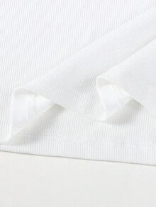 SHEIN 2件套少女休闲T恤和工装裤套装，蝴蝶结刺绣图案圆领短袖T恤和裤子，春夏时尚套装 - 白色 - 查看 7