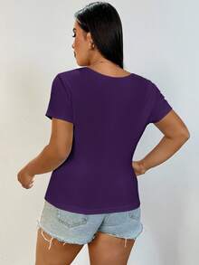 SHEIN Essnce Camiseta de verano para mujer talla grande, manga corta casual, concierto country rave - Morado - Ver 2