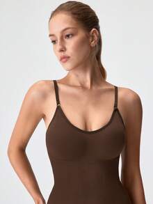 塑身连体裤，带衬垫胸部、收腹提臀功能，褶皱紧身连体裤 - 咖啡棕 - 查看 4