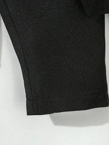SHEIN Bộ quần áo lịch sự 3 món cho bé trai - Áo sơ mi dài tay cổ trắng kèm nơ, áo vest hai hàng khuy và quần ống rộng cạp chun, thời trang và thoải mái, phù hợp cho mùa xuân/thu, lựa chọn tốt nhất cho tiệc sinh nhật, sự kiện buổi tối, đám cưới, lễ rửa tội, tựu trường, lễ kỷ niệm và các dịp lễ khác. Bộ vest lịch sự cho bé trai, trang phục trang nhã cho mùa tựu trường. - màu đen - Xem 8