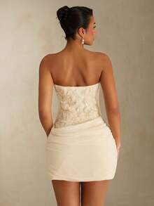 SHEIN Allurite 女士优雅修身无袖迷你连衣裙，亮片拼接，适合旅行、度假、音乐节、毕业典礼等场合 - 杏色 - 查看 2