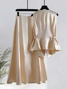 Franclia Bộ đồ hai mảnh dành cho nữ: áo vest không tay cổ chữ V xếp ly thắt eo bằng vải satin và chân váy chữ A cạp cao, thích hợp cho việc đi làm hàng ngày. - Màu be - Xem 2